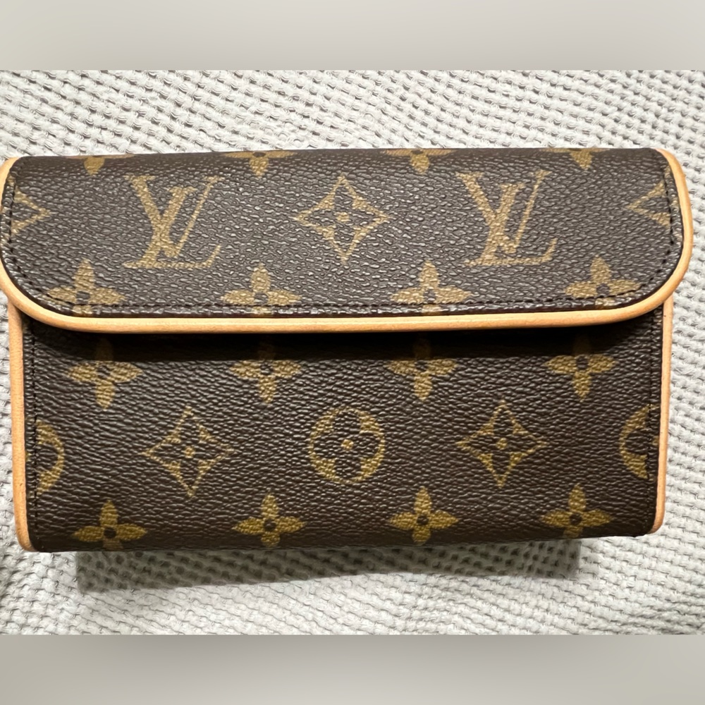 Louis Vuitton Florentine Belt Bag Authentic